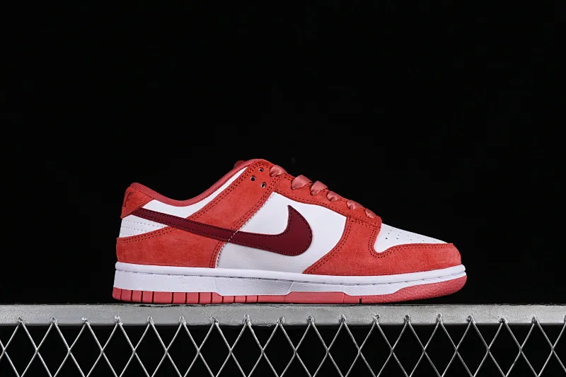 All categories Nk SB Dunk series Nk SB Dunk Low low-top sneakers Nk SB Dunk Low Retro "Valentine's Day 2024" White Rose Red Valentine's Day SB low-top casual sports skateboard shoes FQ7056-100